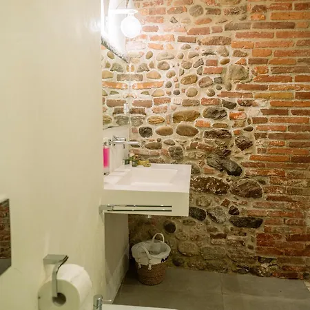 Antica Casa Dei Rassicurati Oda ve Kahvaltı Montecarlo