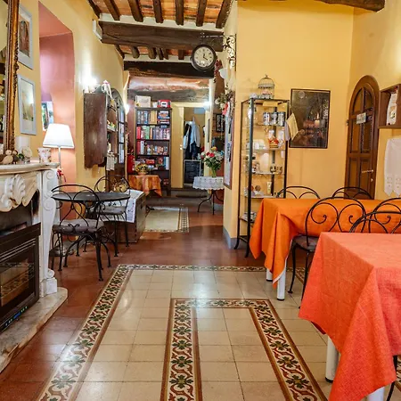 Antica Casa Dei Rassicurati 5*