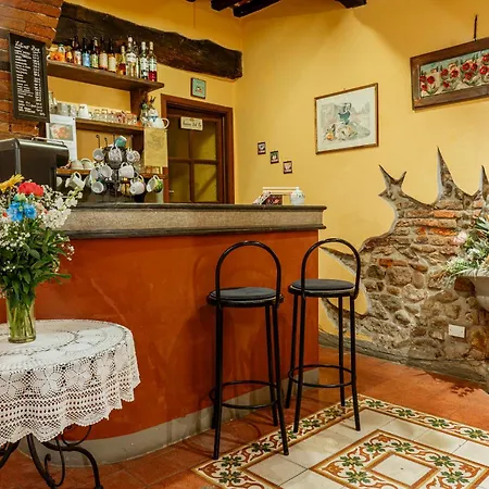 Antica Casa Dei Rassicurati B&B
