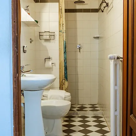 Antica Casa Dei Rassicurati Bed & Breakfast Montecarlo