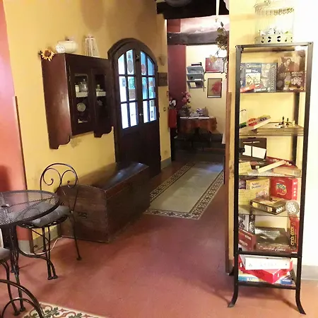 Antica Casa Dei Rassicurati Bed & Breakfast