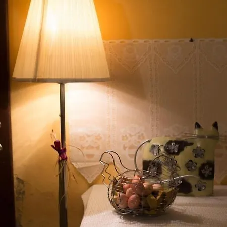 Antica Casa Dei Rassicurati Bed & Breakfast 4*