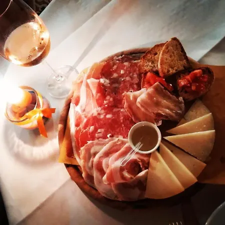 Antica Casa Dei Rassicurati 몬테카를로