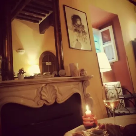 Antica Casa Dei Rassicurati Bed & Breakfast Montecarlo